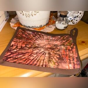 Handmade Quilted Hot Pad / Pot Holder – Coral Pink & Brown Batik Pattern